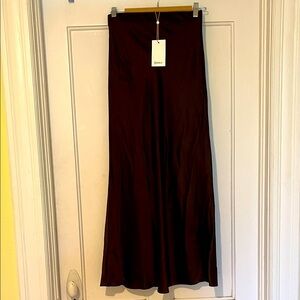 NWT Quince 100% washable silk maxi skirt